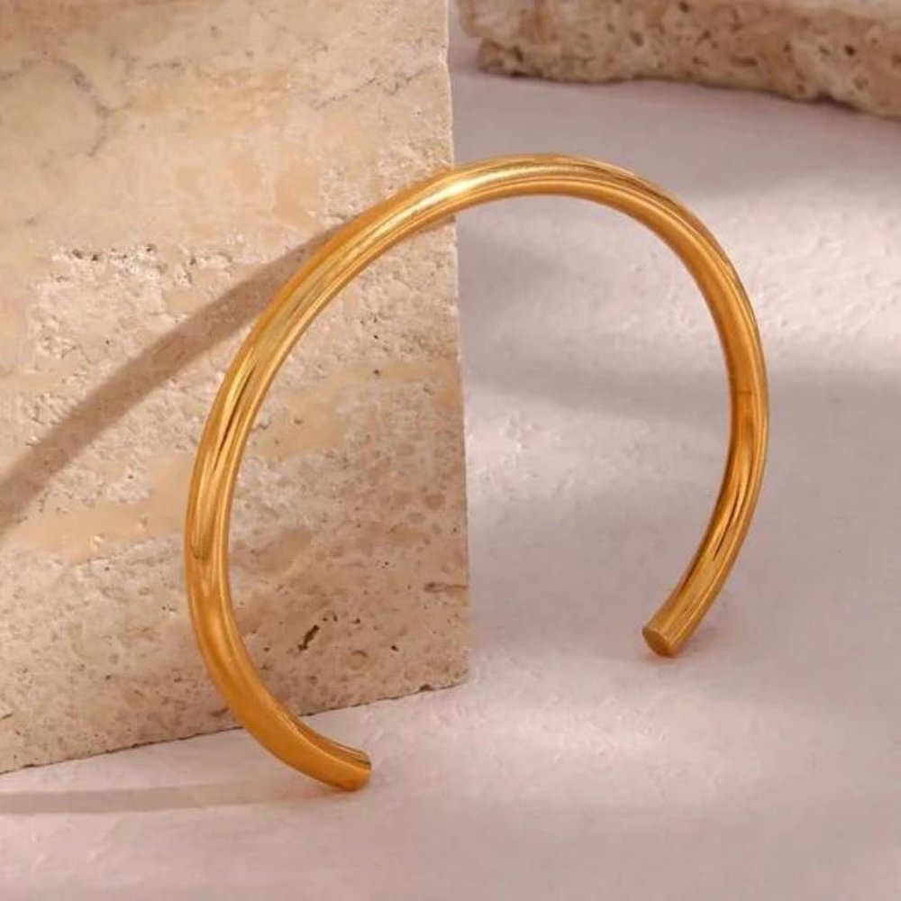 NEW 18K GOLD CUFF BANGLE BRACELET - Picture 5 of 6